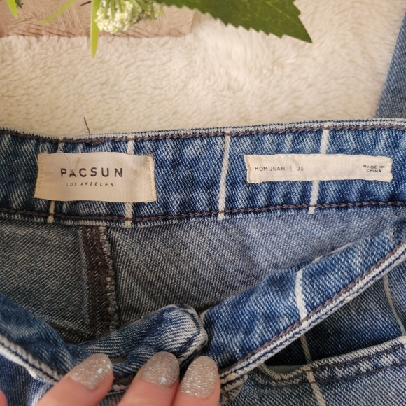 Pacsun Striped Mom Jeans - Picture 2 of 6